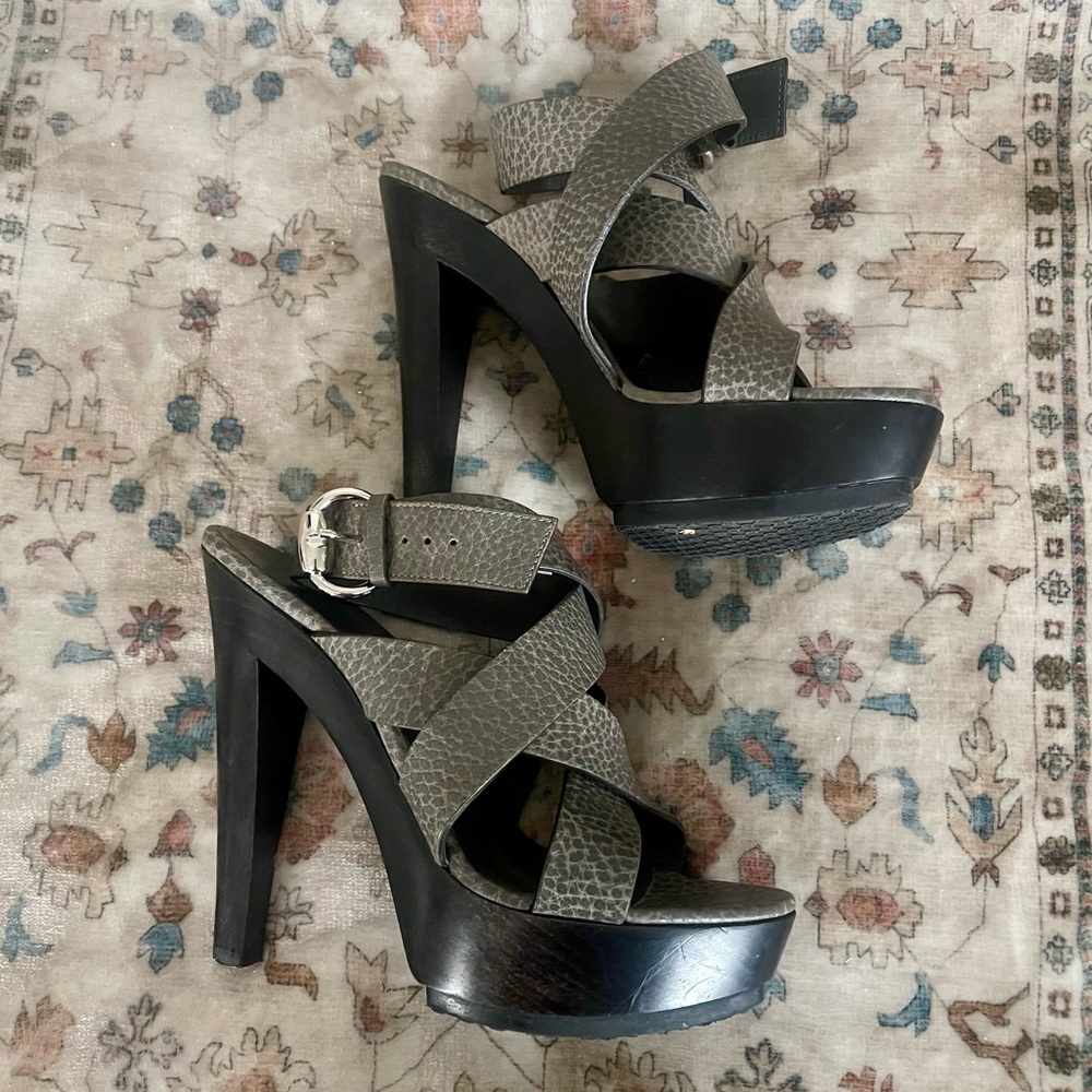 Gucci Old Libeccio Anthracite Platform Heels